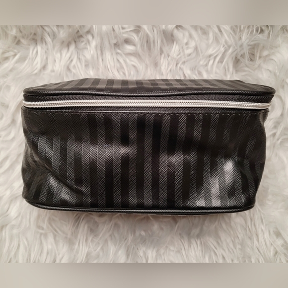 Lancome Handbags - 💥5/$25 NEW LANCOME Faux Leather Case Makeup Cosmetic Bag
